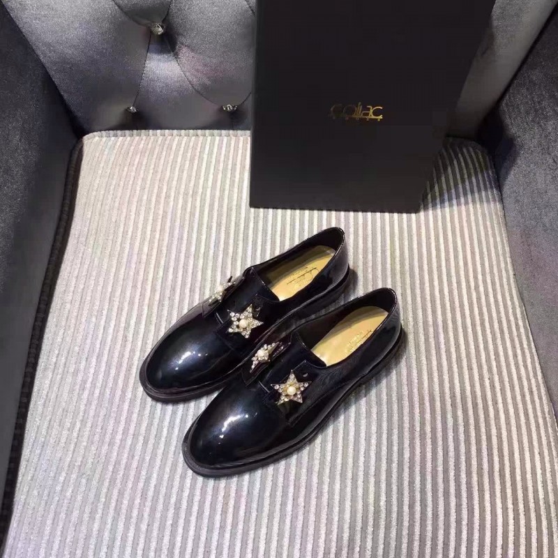 COL-SH-L-LF-101 Loafers Calfskin Patent with Star Apiliques Black